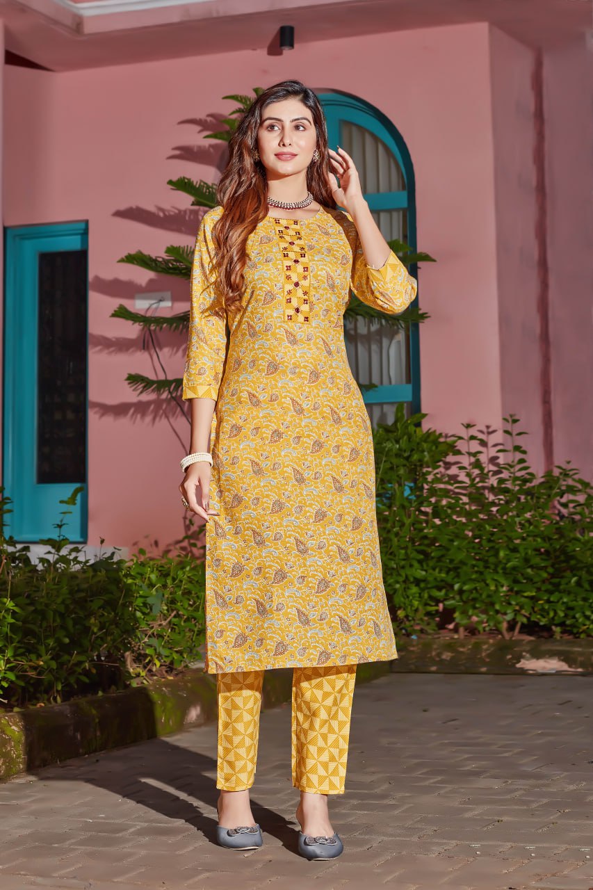 Yellow Cotton Blend Kurta Set with Foil Print & Mirror Work – SILKONIC