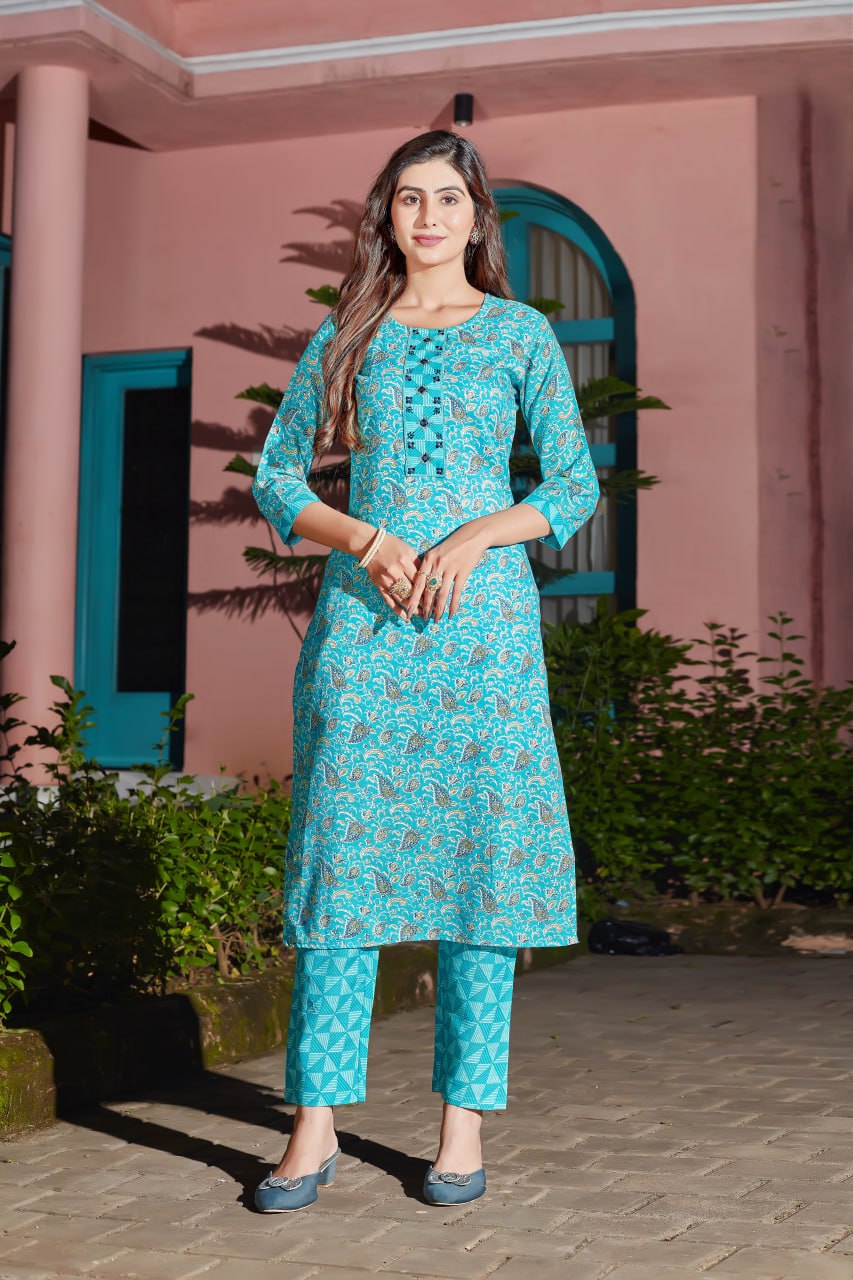 Blue Cotton Blend Kurta Set with Foil Print & Mirror Work – SILKONIC