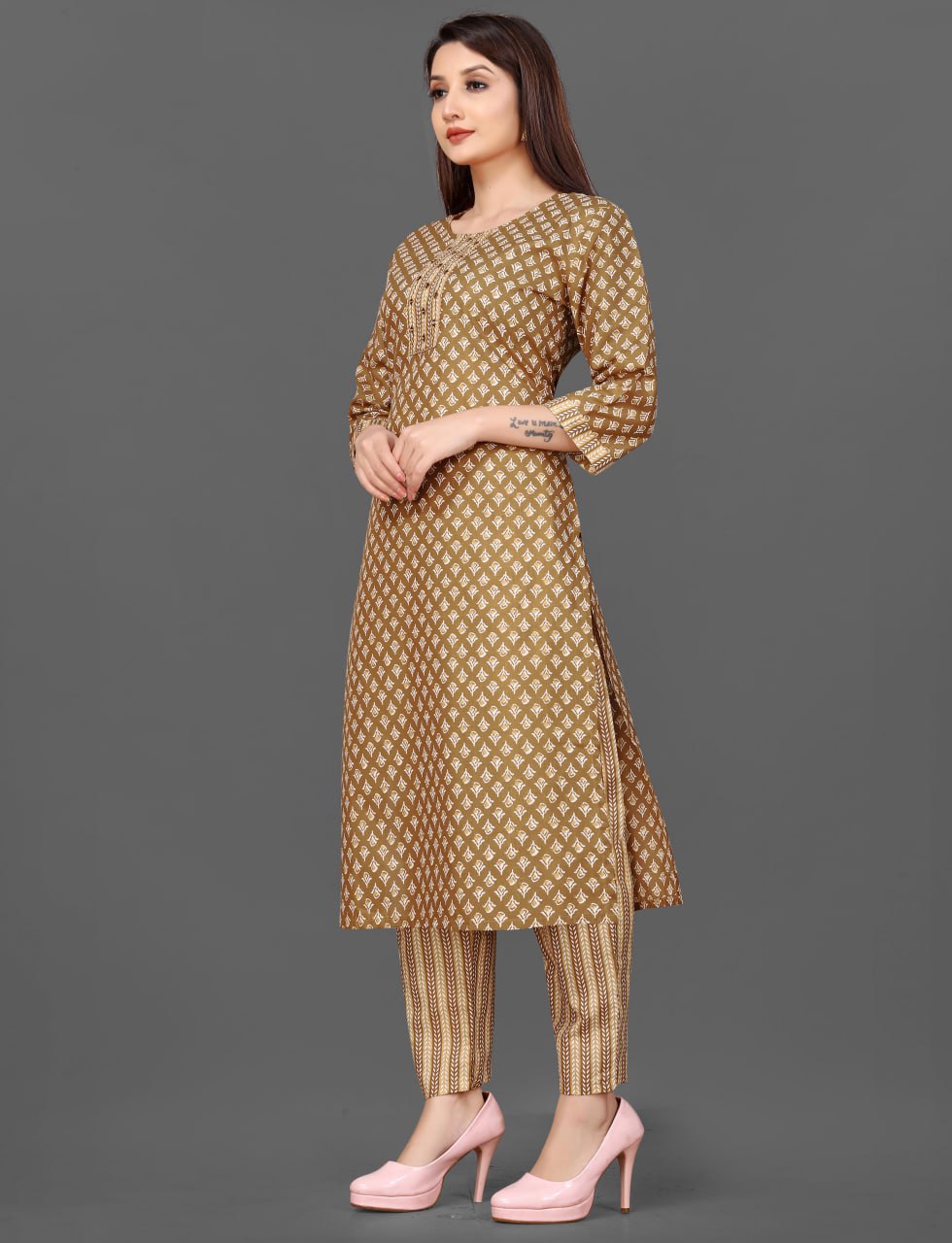 Brown Pure Cotton Kurta Set with Mirror Work – SILKONIC